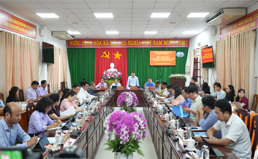 Ban Kinh tế - Ngân sách HĐND tỉnh thẩm tra các văn bản trình kỳ họp chuyên đề lần thứ Nhất, Hội đồng nhân dân tỉnh khóa X