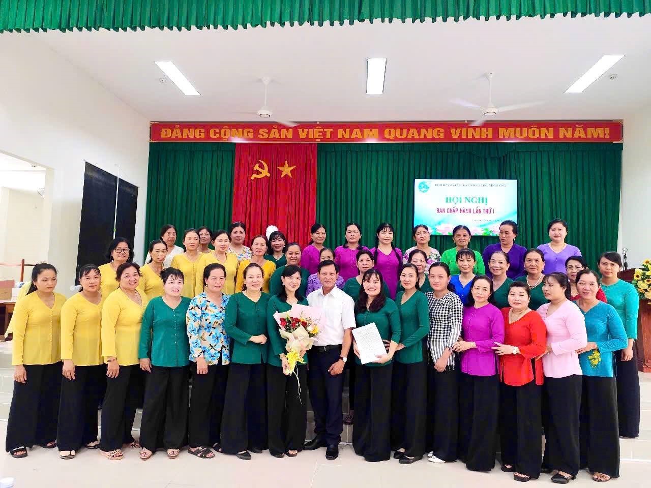 Hội nghị lần thứ nhất Ban chấp hành Hội LHPN xã Tân Thành Bình